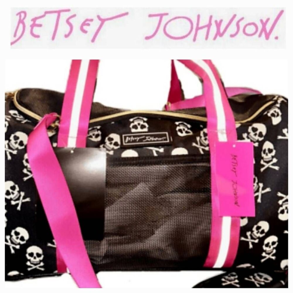 Betsey Johnson Skulls Pet Carrier